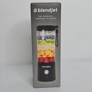 BlendJet 2 - 16oz Black Portable Cordless Rechargeable Blender Smoothies Shakes